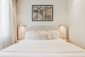 ciencias-select-habitacion-doble-valencia-cama